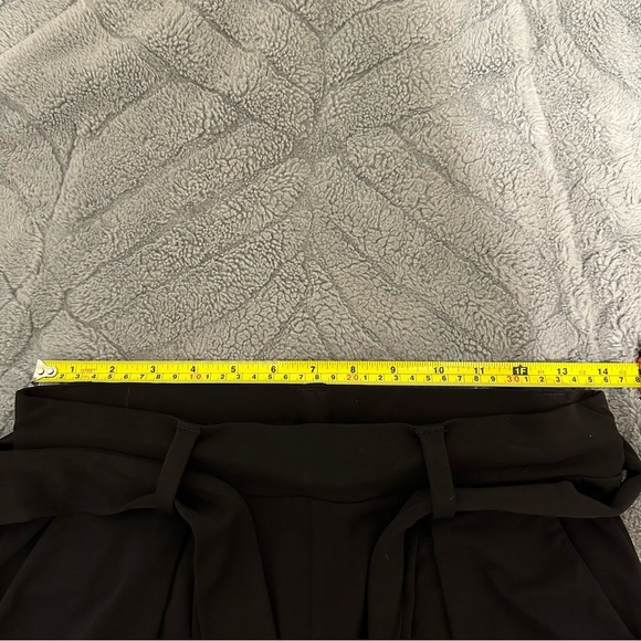 Black paper bag style pants with tie waist band! - Picture 5 of 7